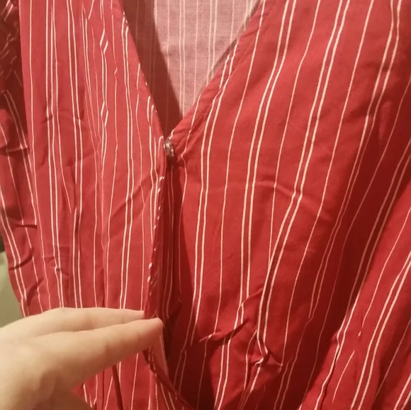 Wrap front Ruffle Sleeve jumpsuit - Picture 6 of 9